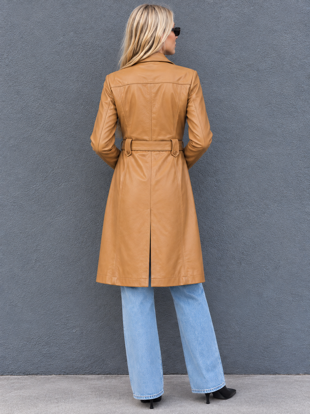 Cadelle Caroline camel leather trench back view
