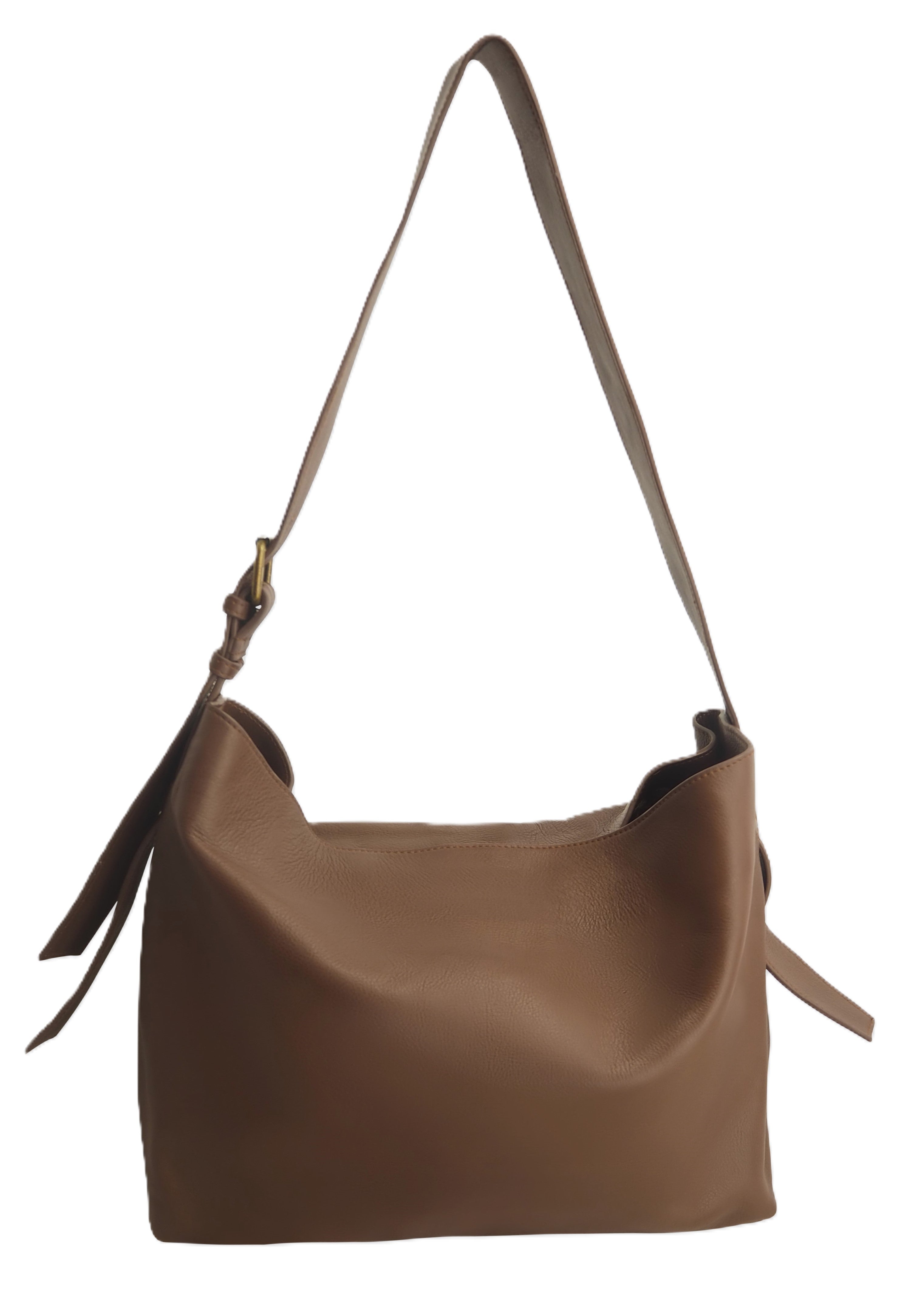 Cadelle Piper cocoa leather shoulder bag with structured design front view