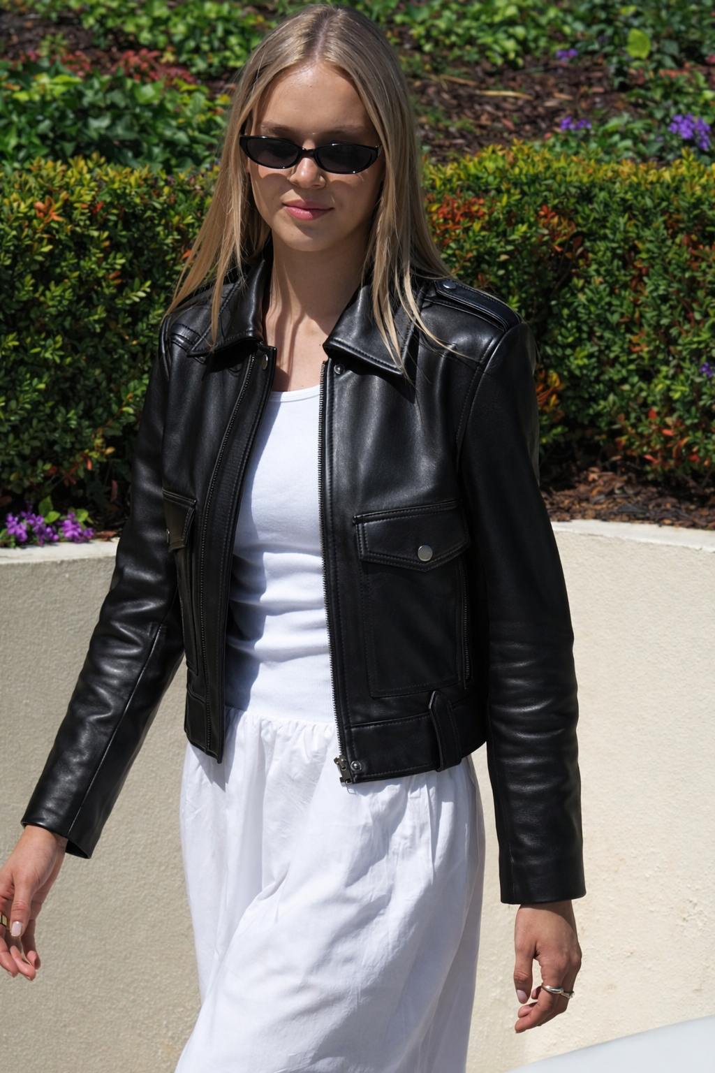 Cadelle Verona black leather jacket with concealed zip placket front view